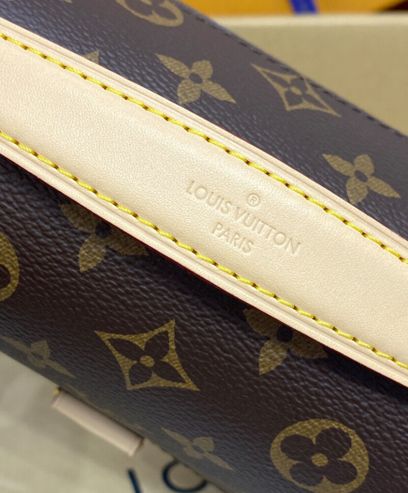 Louis Vuitton Pochette Metis M44875 Brown